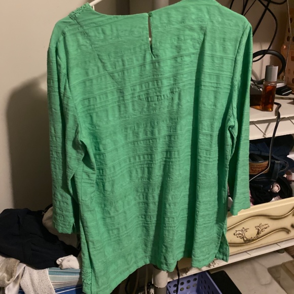 Blouse - Picture 2 of 3